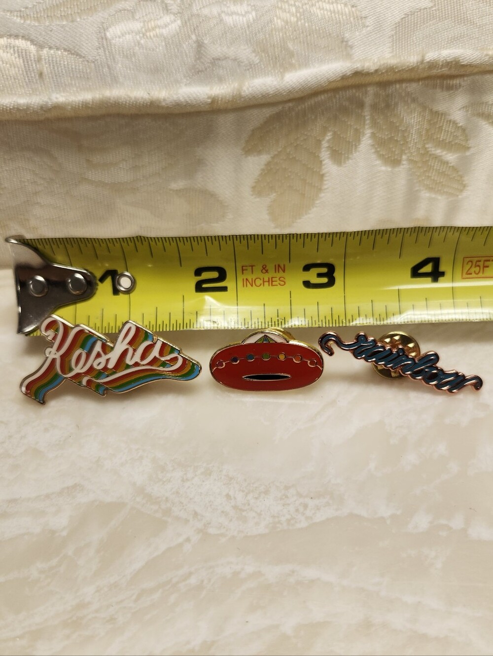 KESHA Rainbow Tour VIP Pin Set - Picture 3 of 7